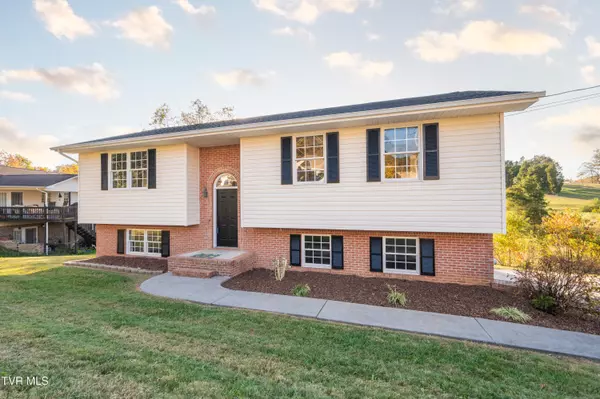 Mount Carmel, TN 37645,114 Valley Crest DR