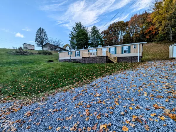 Elizabethton, TN 37643,125 Atkins DR