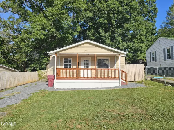 2526 Park AVE, Johnson City, TN 37601