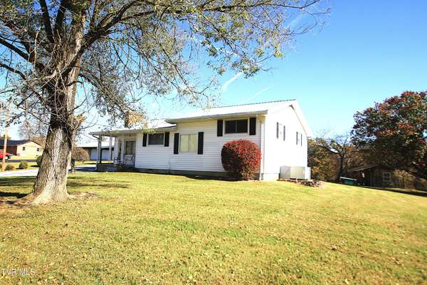 939 Muddy Creek Rd, Piney Flats, TN 37686