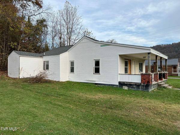 203 5th ST,  Big Stone Gap,  VA 24219