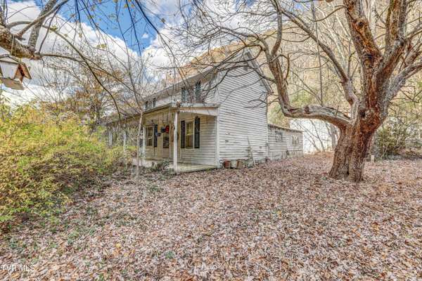 18525 Mccall Gap RD, Bristol, VA 24202