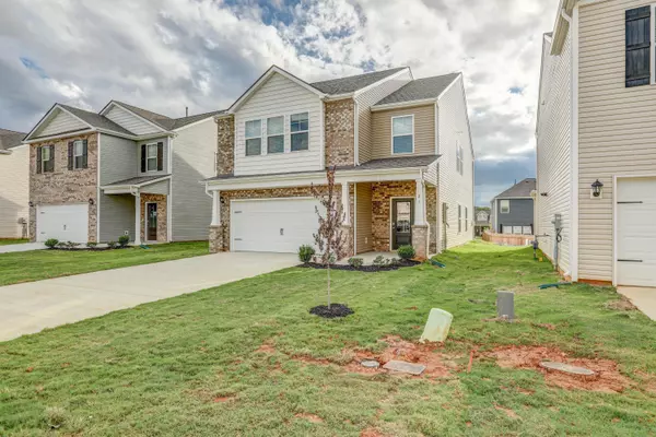 Johnson City, TN 37604,21 Garnet CT