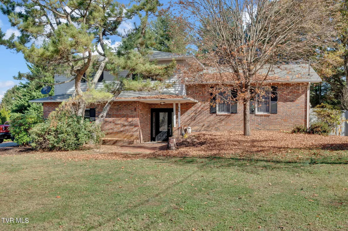 Piney Flats, TN 37686,230 Warren RD