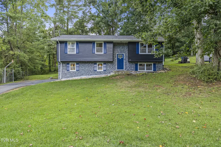 311 Berkley CT, Jonesborough, TN 37659