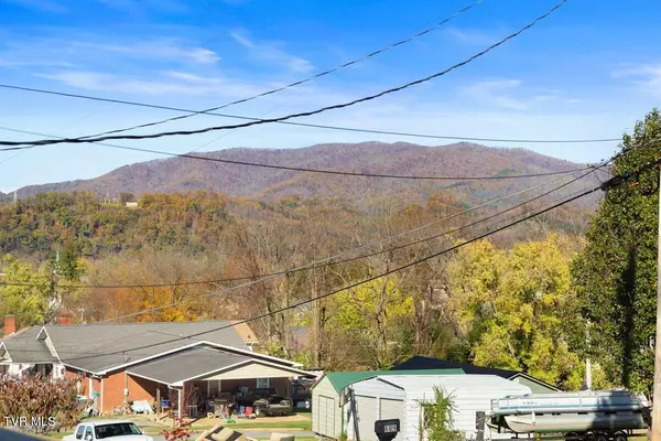 Elizabethton, TN 37643,611 Range ST