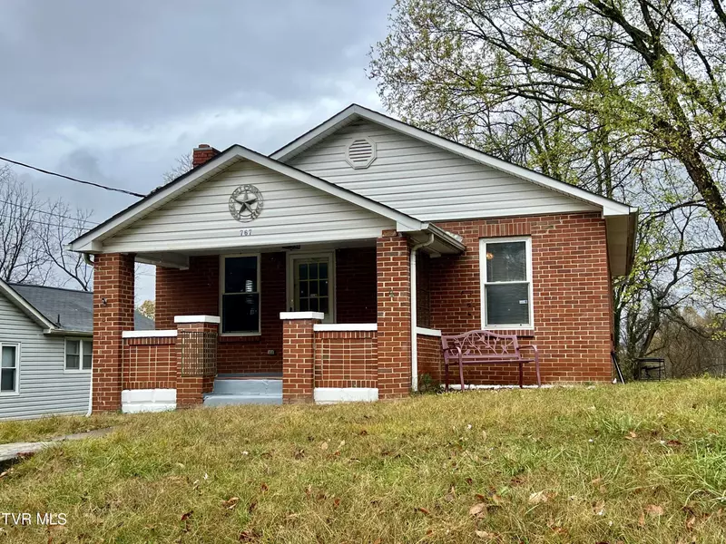 767 Beechwood DR, Bristol, TN 37620