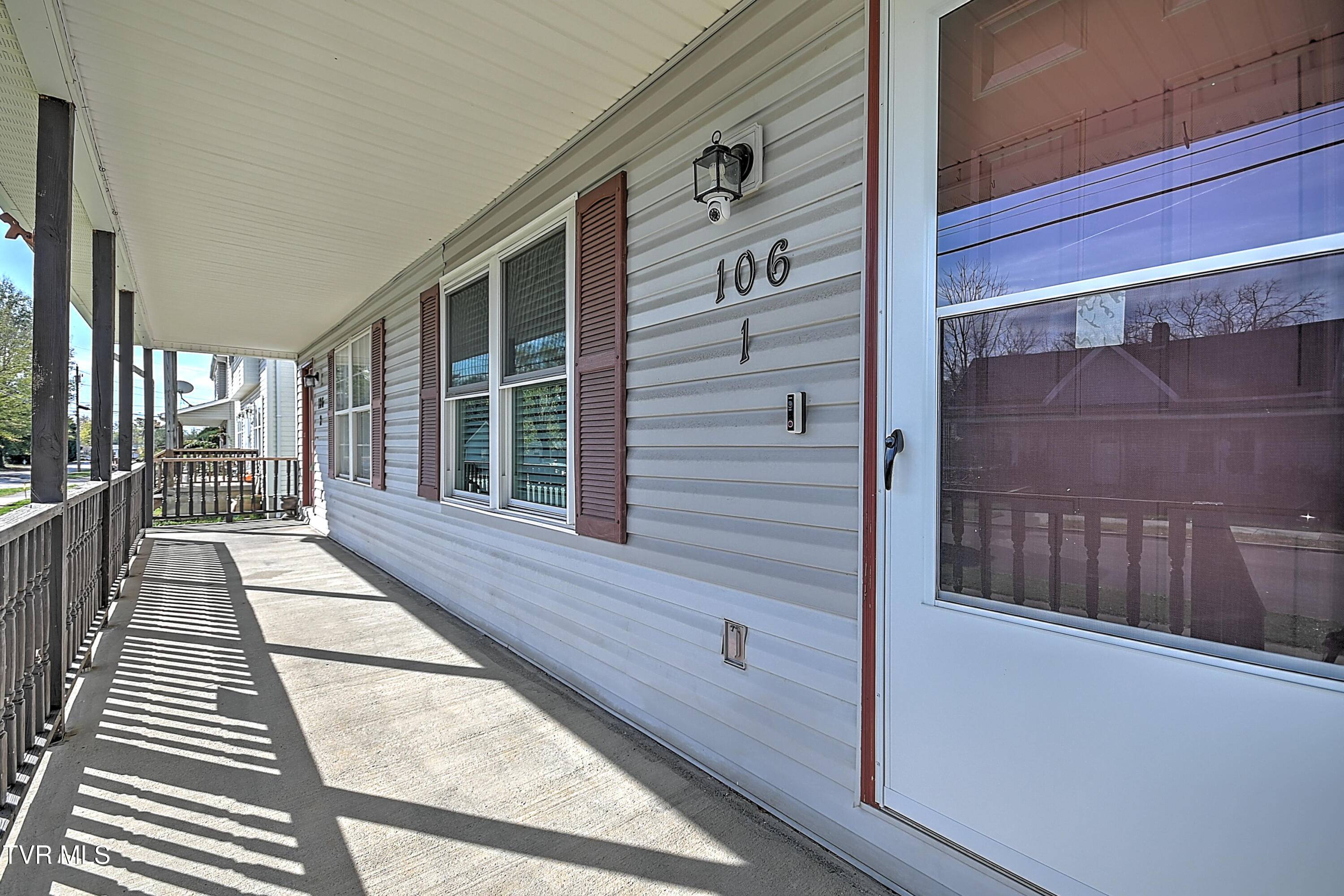 Johnson City, TN 37604,106 Chilhowie AVE #1