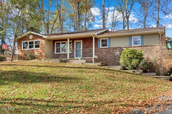 Piney Flats, TN 37686,325 Rosemary LN