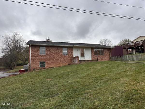 Johnson City, TN 37615,110 Boone DR