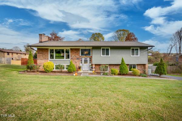 120 Cree ST, Kingsport, TN 37664