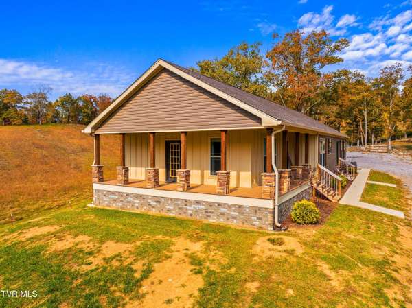 5619 Mtn Valley Highway 131, Thorn Hill, TN 37881