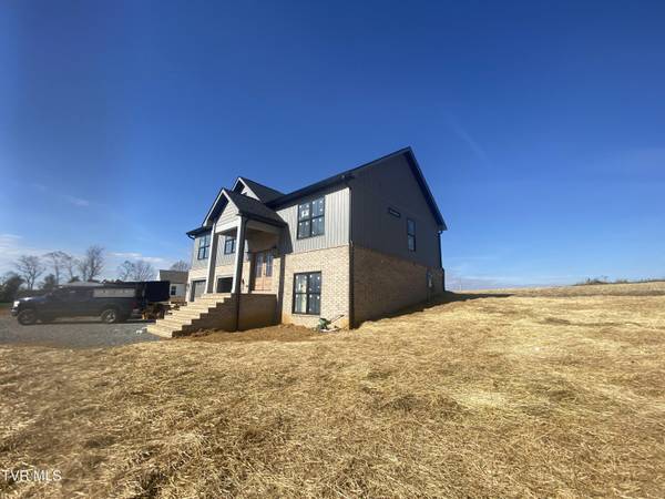 2361 Highway 81 South, Jonesborough, TN 37659