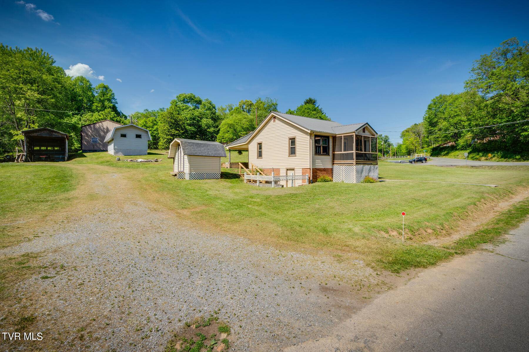 Kingsport, TN 37660,3180 Blackburn AVE