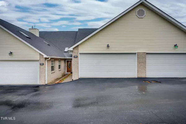 Kingsport, TN 37664,3732 Apple Grove CIR