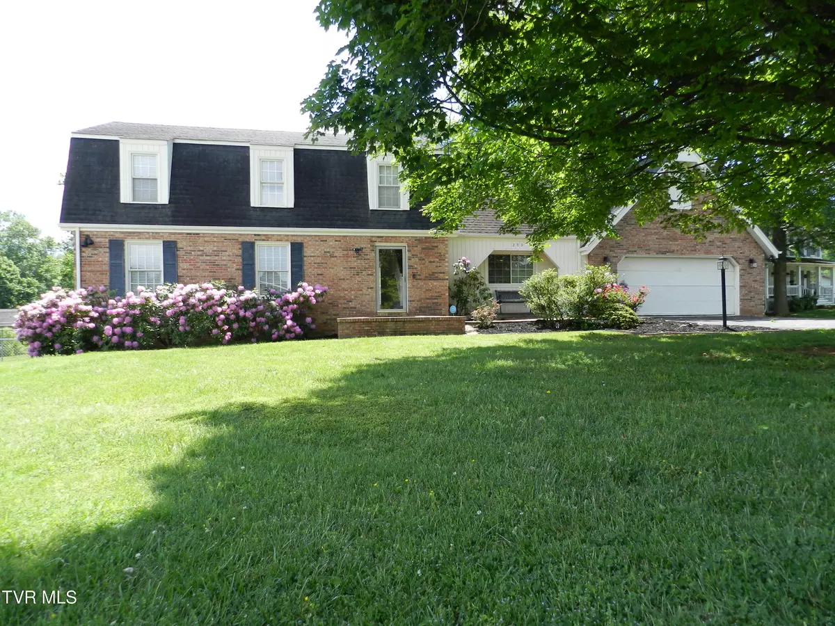 Kingsport, TN 37660,209 Scotland RD