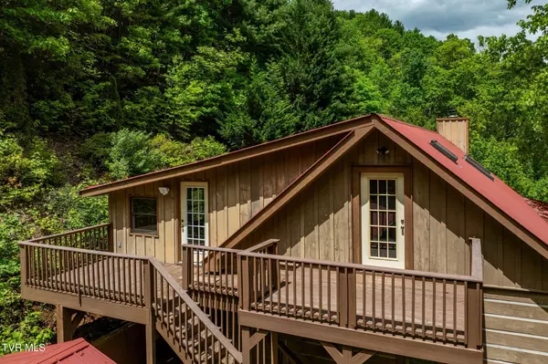 Mountain City, TN 37683,563 Longview Private DR