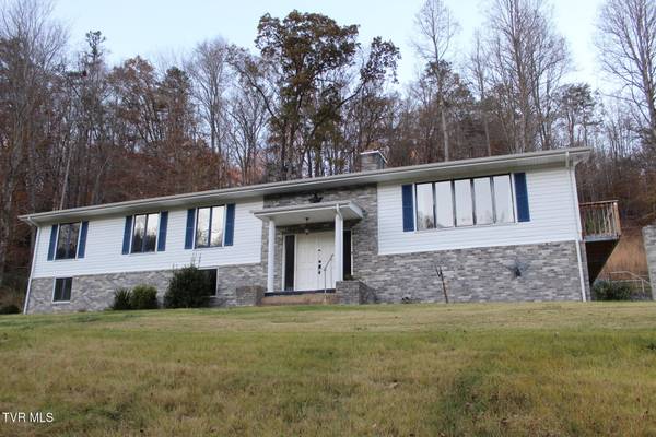 1842 Manville RD, Gate City, VA 24251