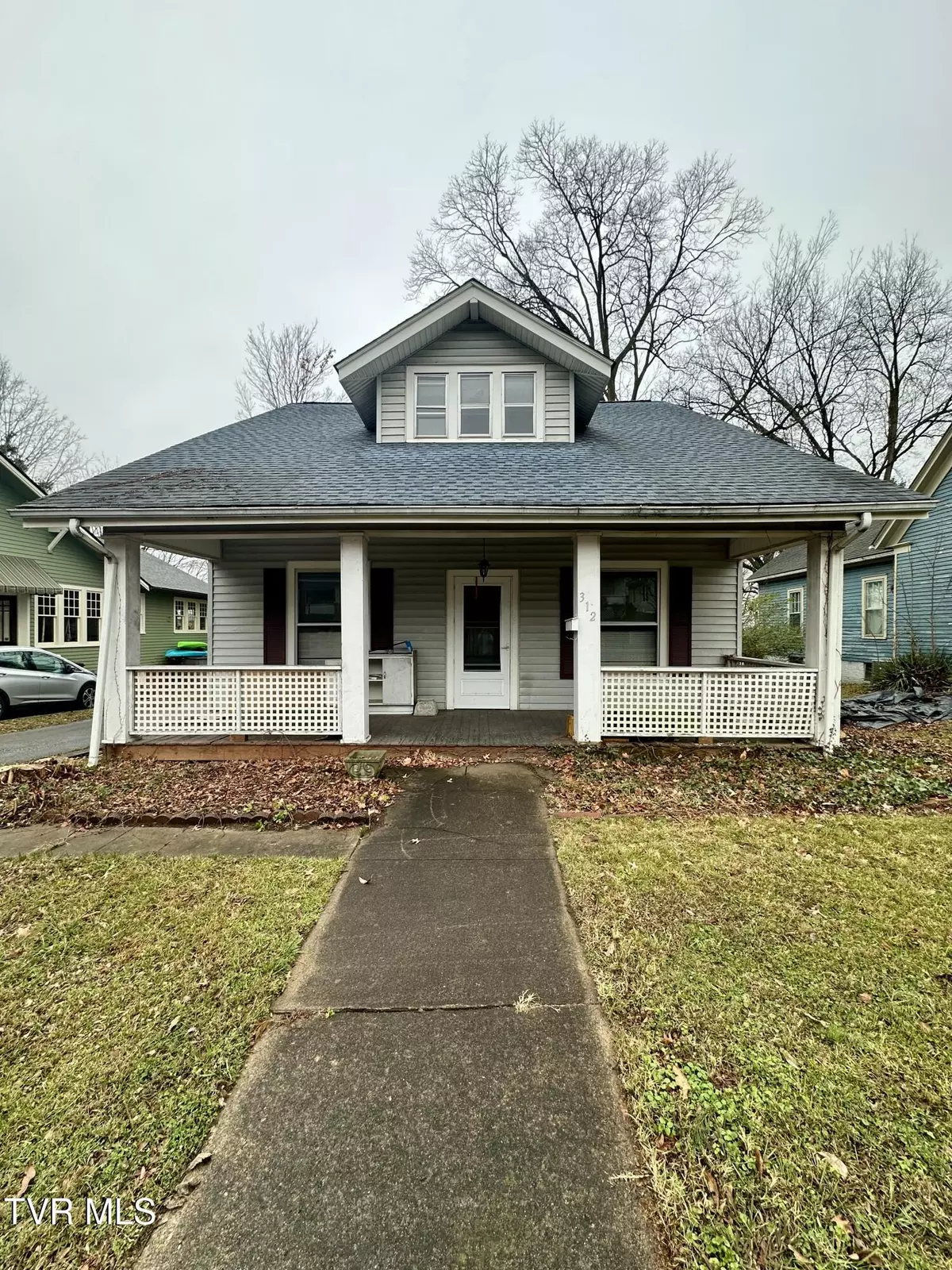 Johnson City, TN 37604,312 Locust ST