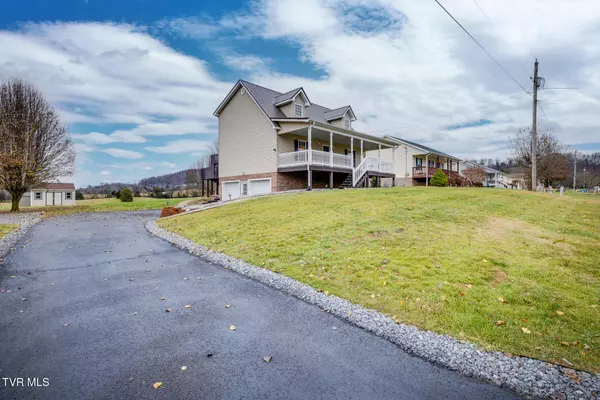 Jonesborough, TN 37659,127 Kanes CT