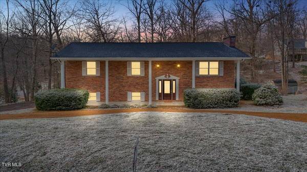 514 Ramblewood DR, Mount Carmel, TN 37645