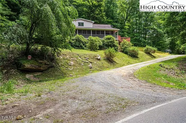 Elk Park, NC 28622,3974 Beech Mountain RD