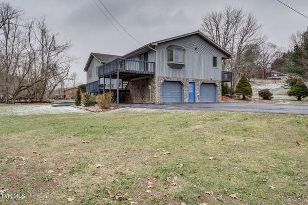 Blountville, TN 37617,562 Fall Creek RD