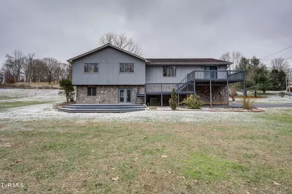 Blountville, TN 37617,562 Fall Creek RD