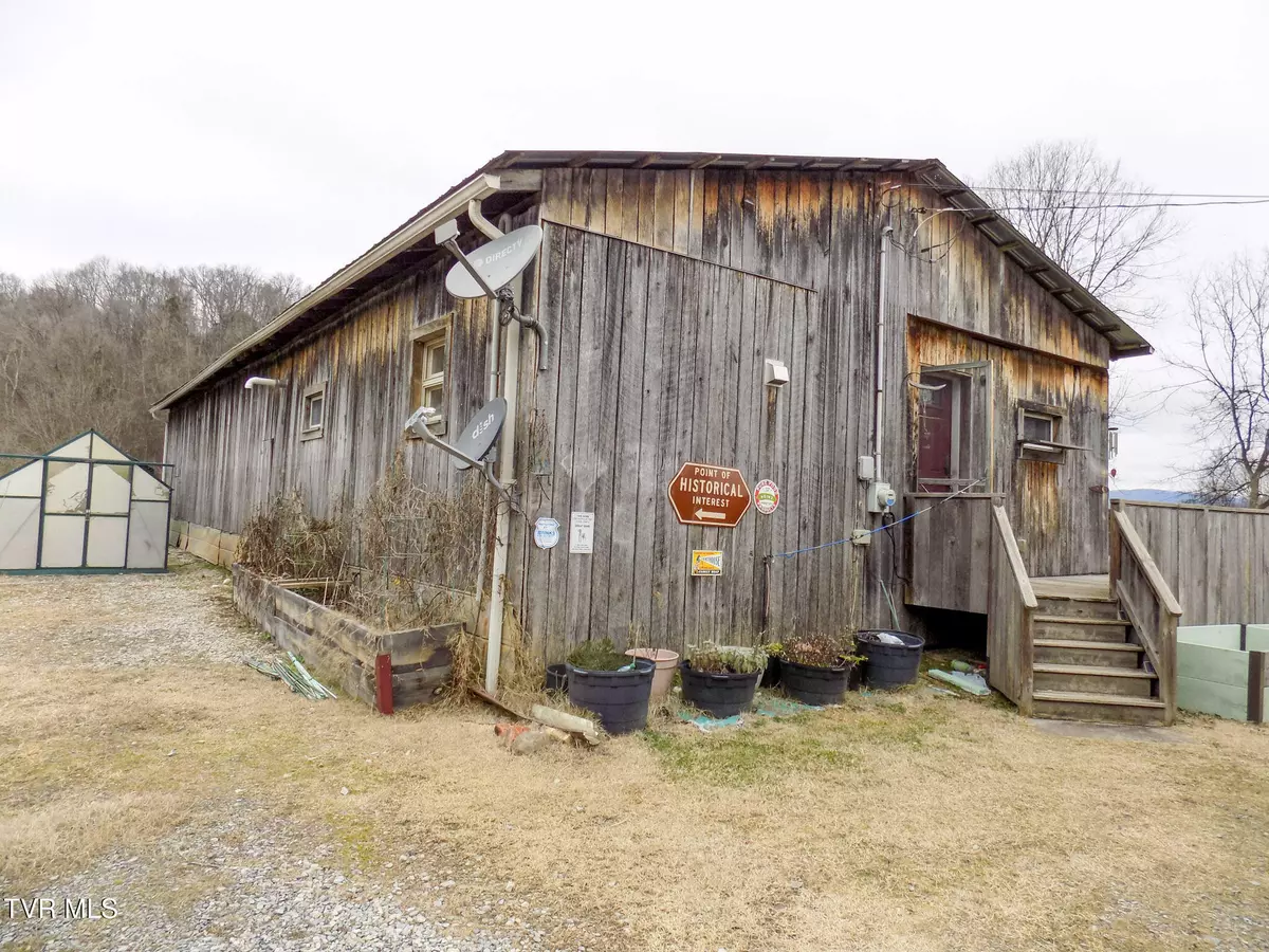 Mooresburg, TN 37811,231 Stubblefield Road