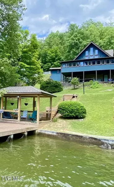 463 Lakeshore RD, Bluff City, TN 37618