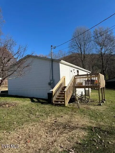 Elizabethton, TN 37643,525 Pear Tree LN