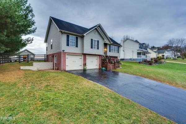 Jonesborough, TN 37659,189 Alfalfa LN