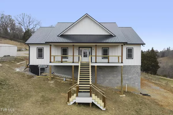 376 Wilcox CIR, Jonesborough, TN 37659