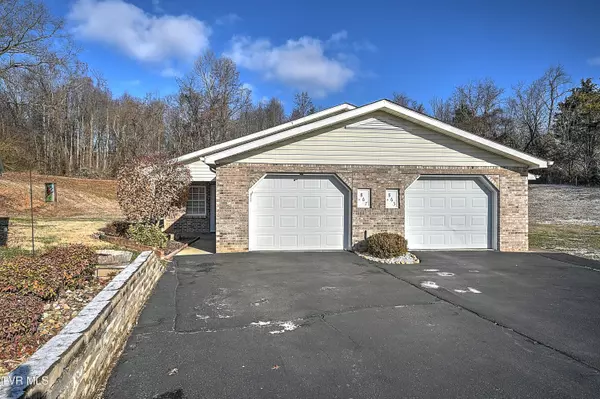 Kingsport, TN 37660,867 Cobblestone Place