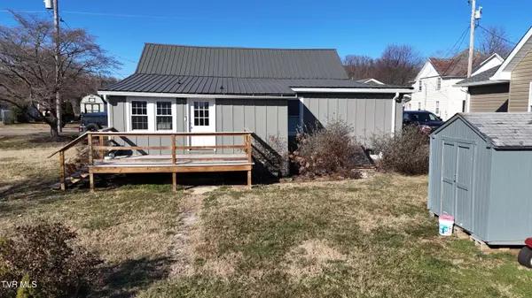 Elizabethton, TN 37643,314 Cottage AVE