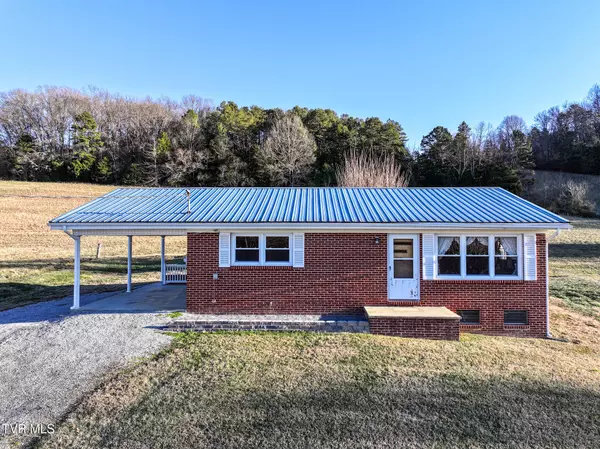 2590 Mount Carmel Rd, Mosheim, TN 37818