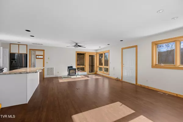 Sneedville, TN 37869,1231 Vardy Blackwater