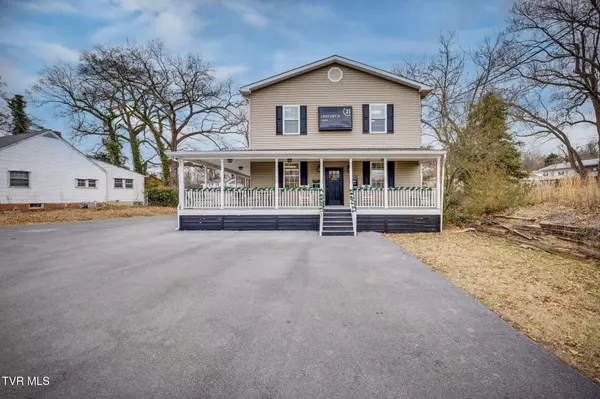 210 Colonial Heights RD, Kingsport, TN 37663