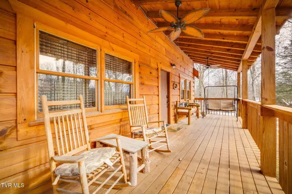 Sevierville, TN 37876,2306 Quiet Way WAY