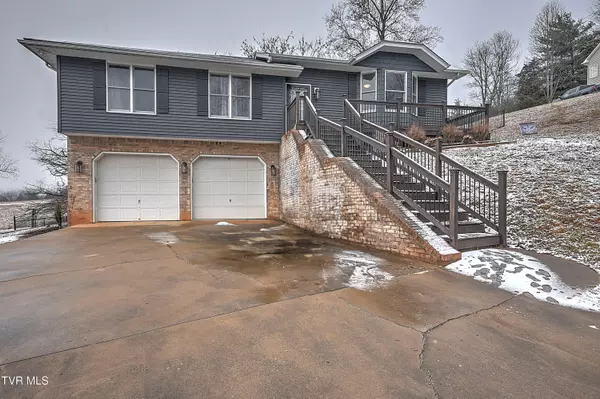 Kingsport, TN 37664,4127 Grey Fox DR
