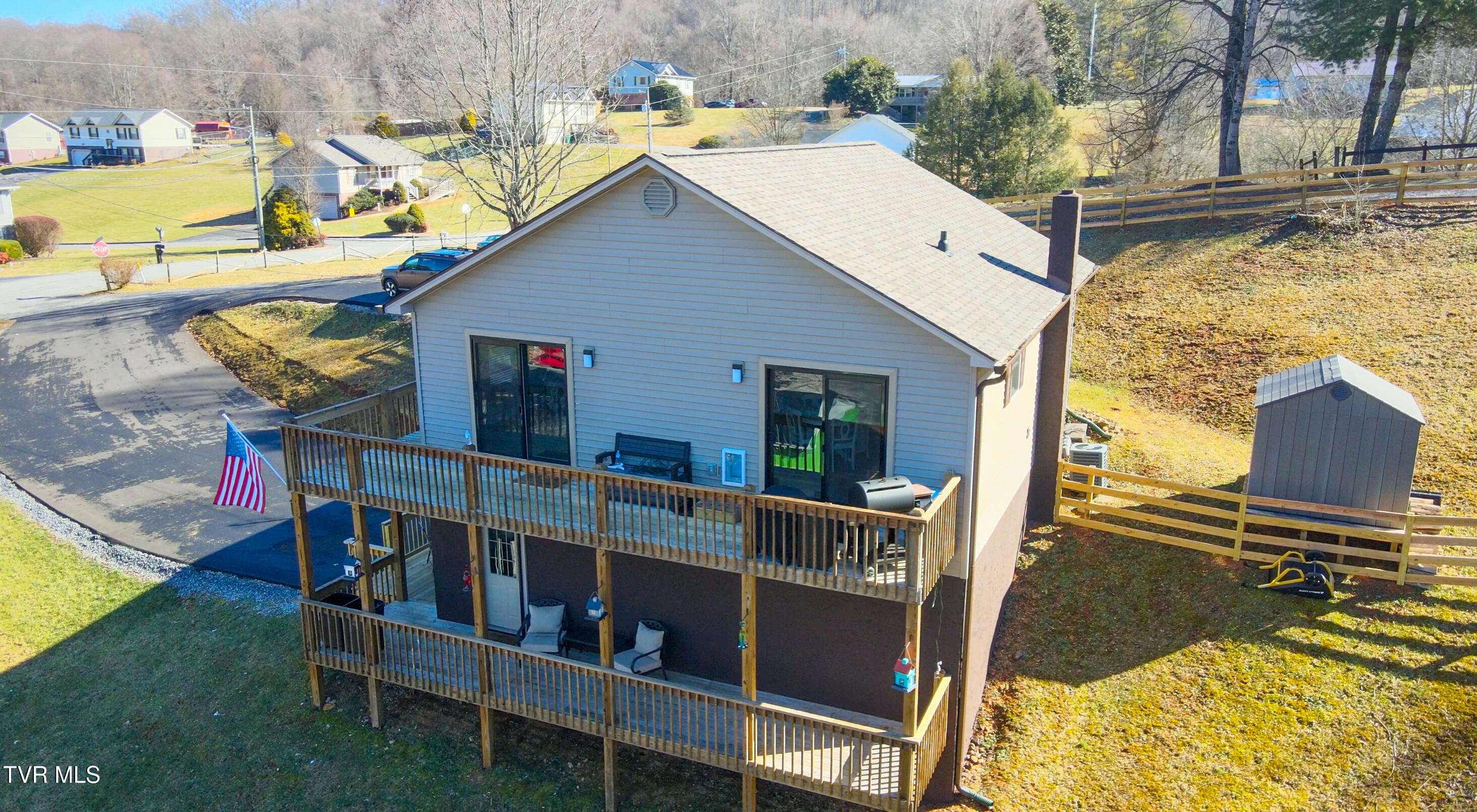 112 Sugar Hollow RD, Unicoi, TN 37692