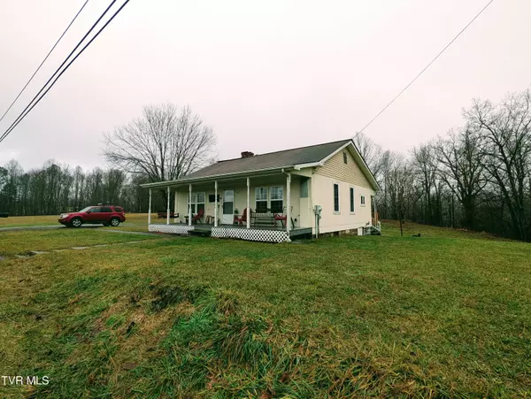 Clintwood, VA 24228,3645 Dc Caney Ridge RD