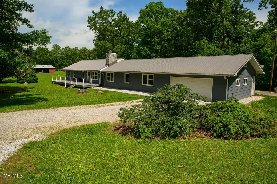 378 Old Gobey Road RD, Wartburg, TN 37887