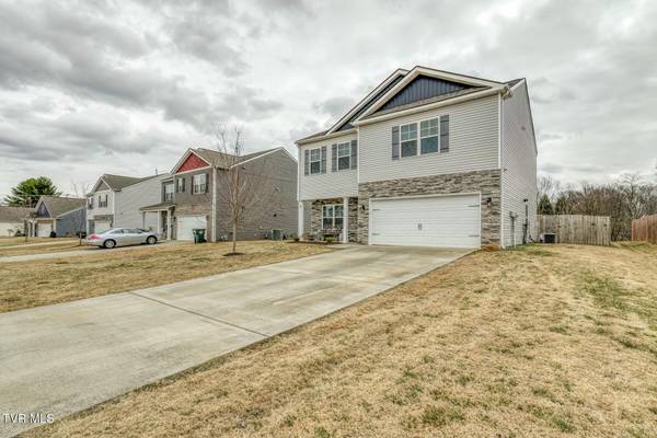 Piney Flats, TN 37686,6758 Wildlife CIR