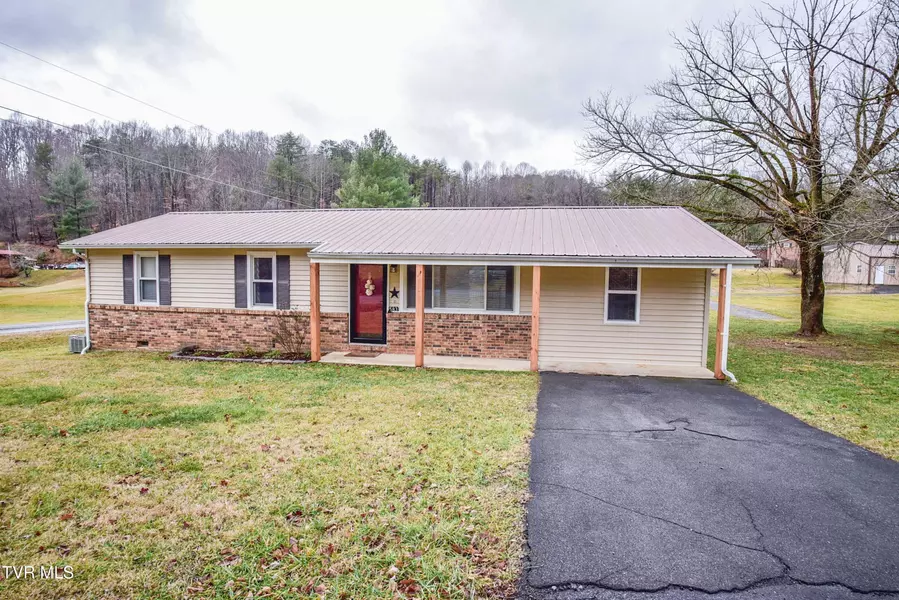 583 Fleming RD, Gate City, VA 24251