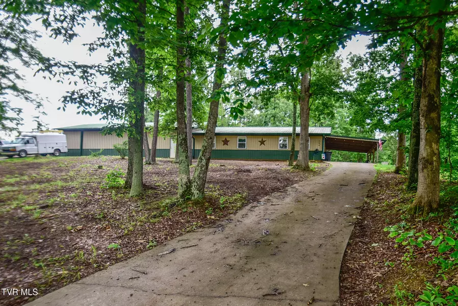 184/202 Sandidge Hollow RD, Surgoinsville, TN 37873