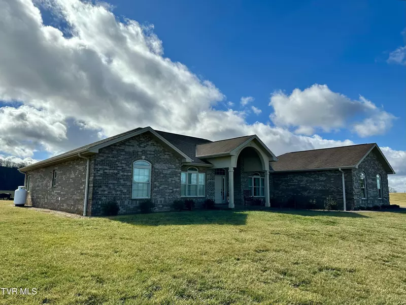 985 Beaver Creek RD, Bluff City, TN 37618