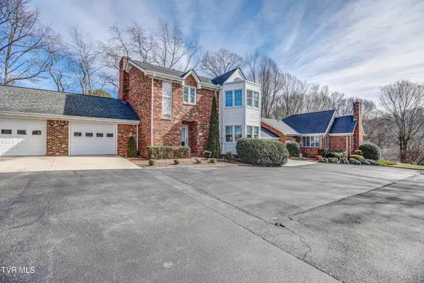 Bristol, TN 37620,205 Donegal WAY #205