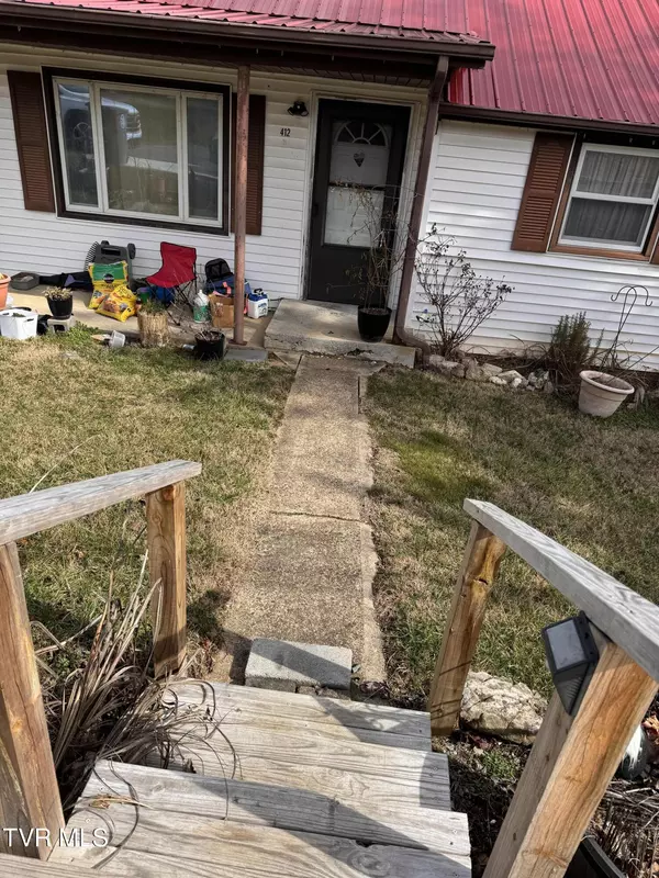 Mount Carmel, TN 37645,412 Gallop AVE