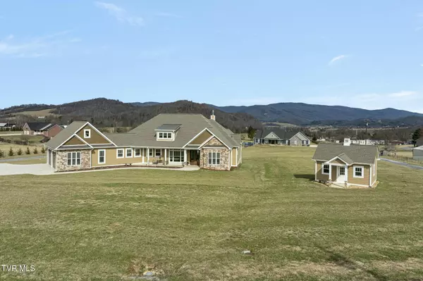 Elizabethton, TN 37643,132 Hamilton RD